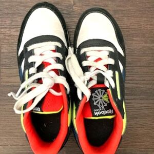Reebok Classic Kids tennis shoes